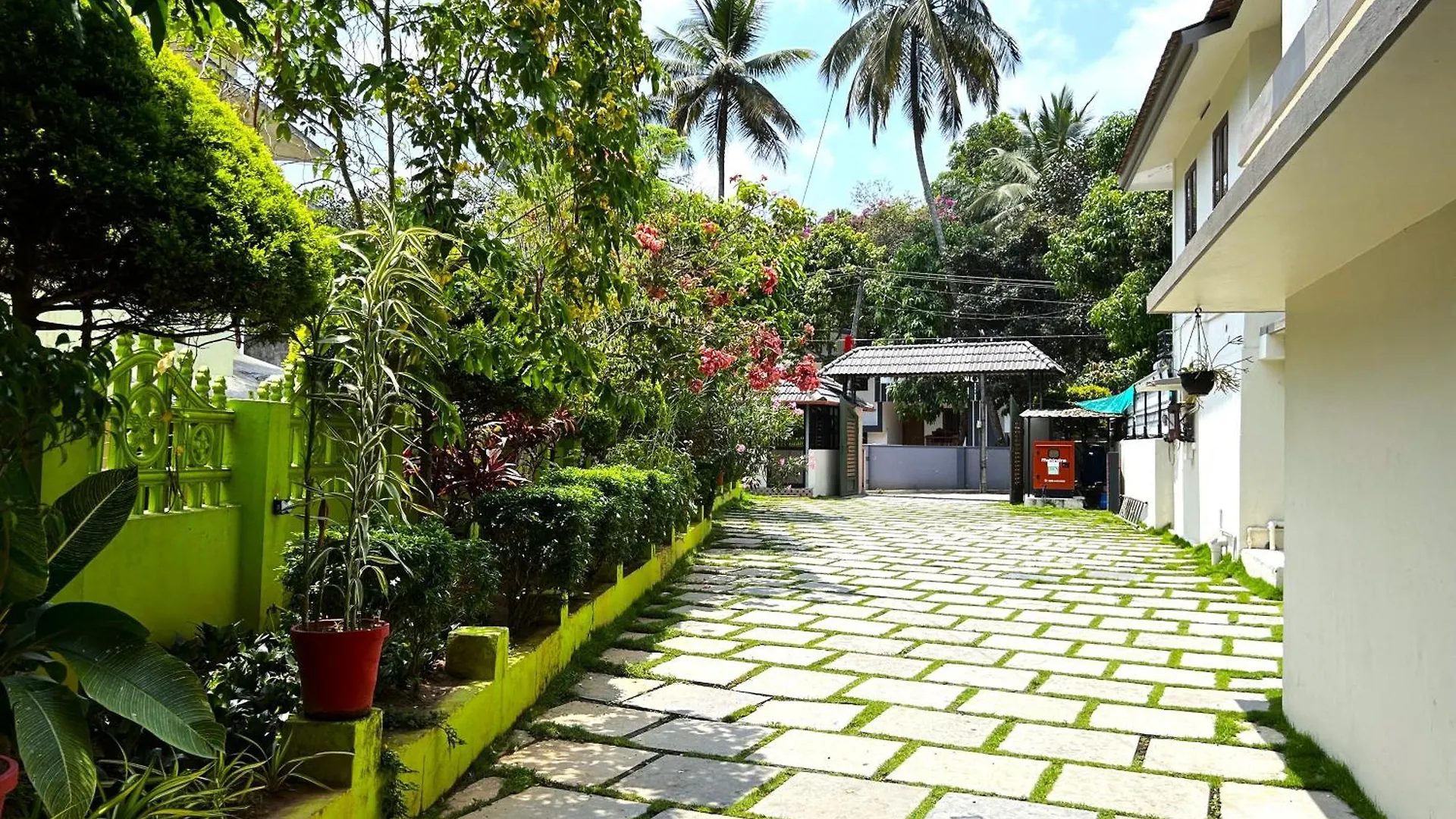 Guest house Deluxe Residency Hotel Kalpetta