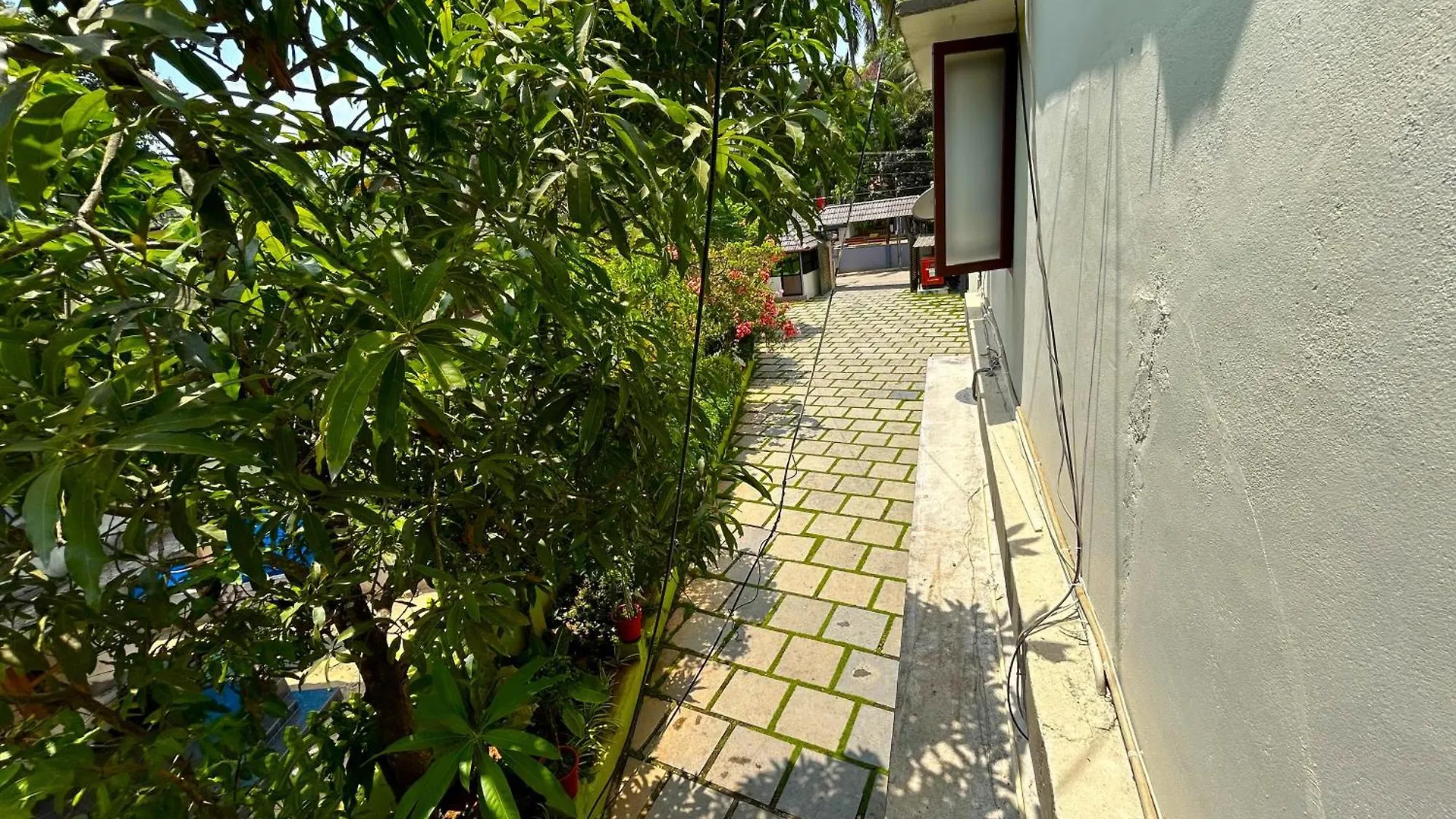 Deluxe Residency Hotel Kalpetta Guest house