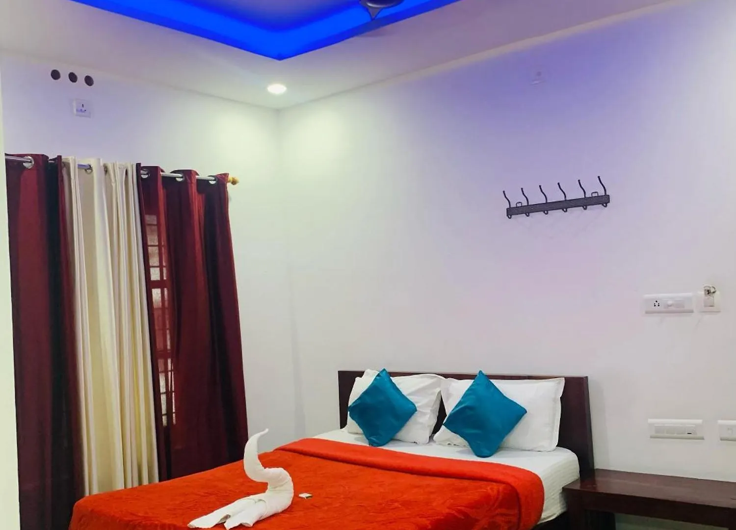 ***** Guest house Deluxe Residency Hotel Kalpetta India