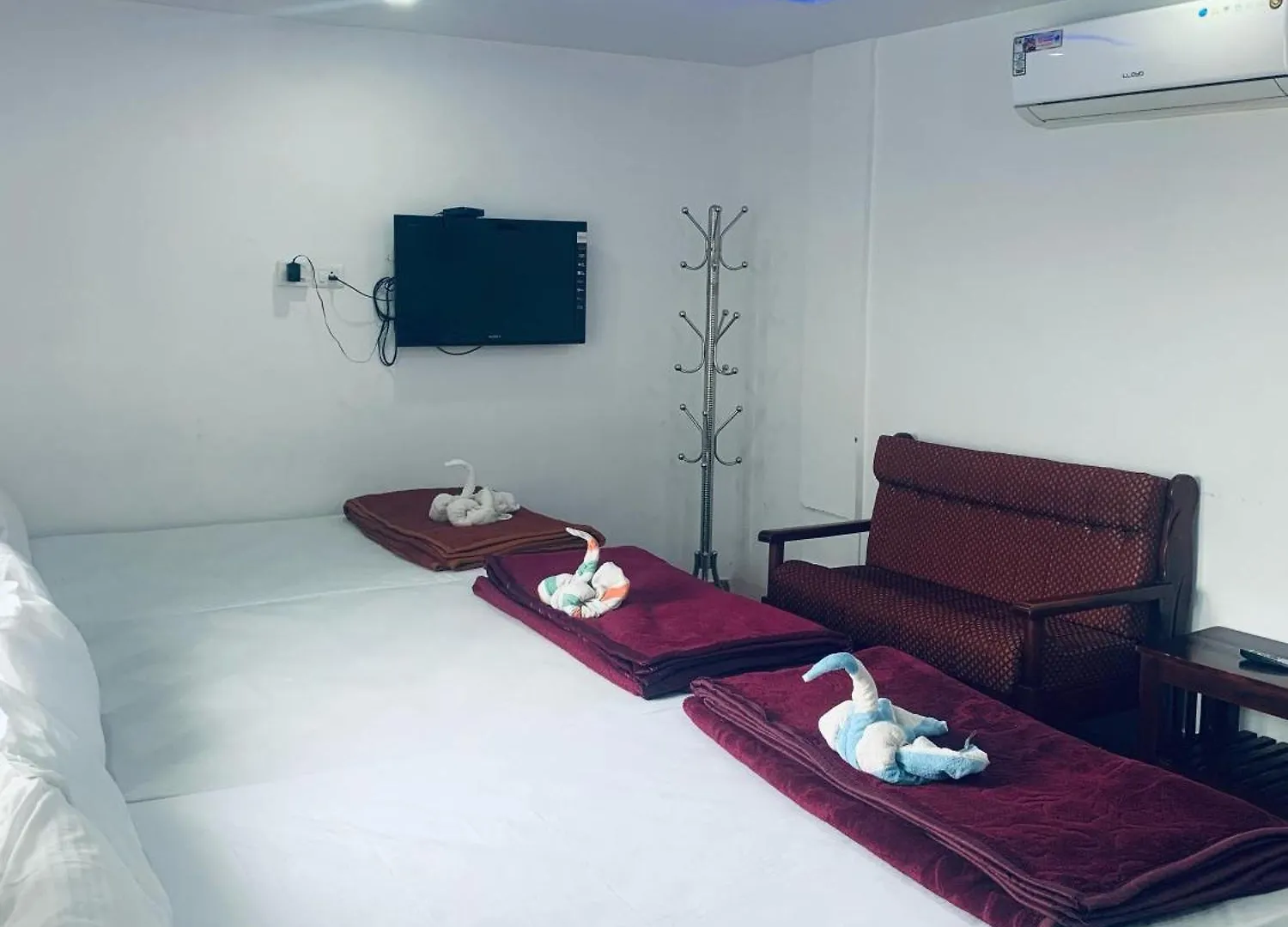 ***** Guest house Deluxe Residency Hotel Kalpetta India