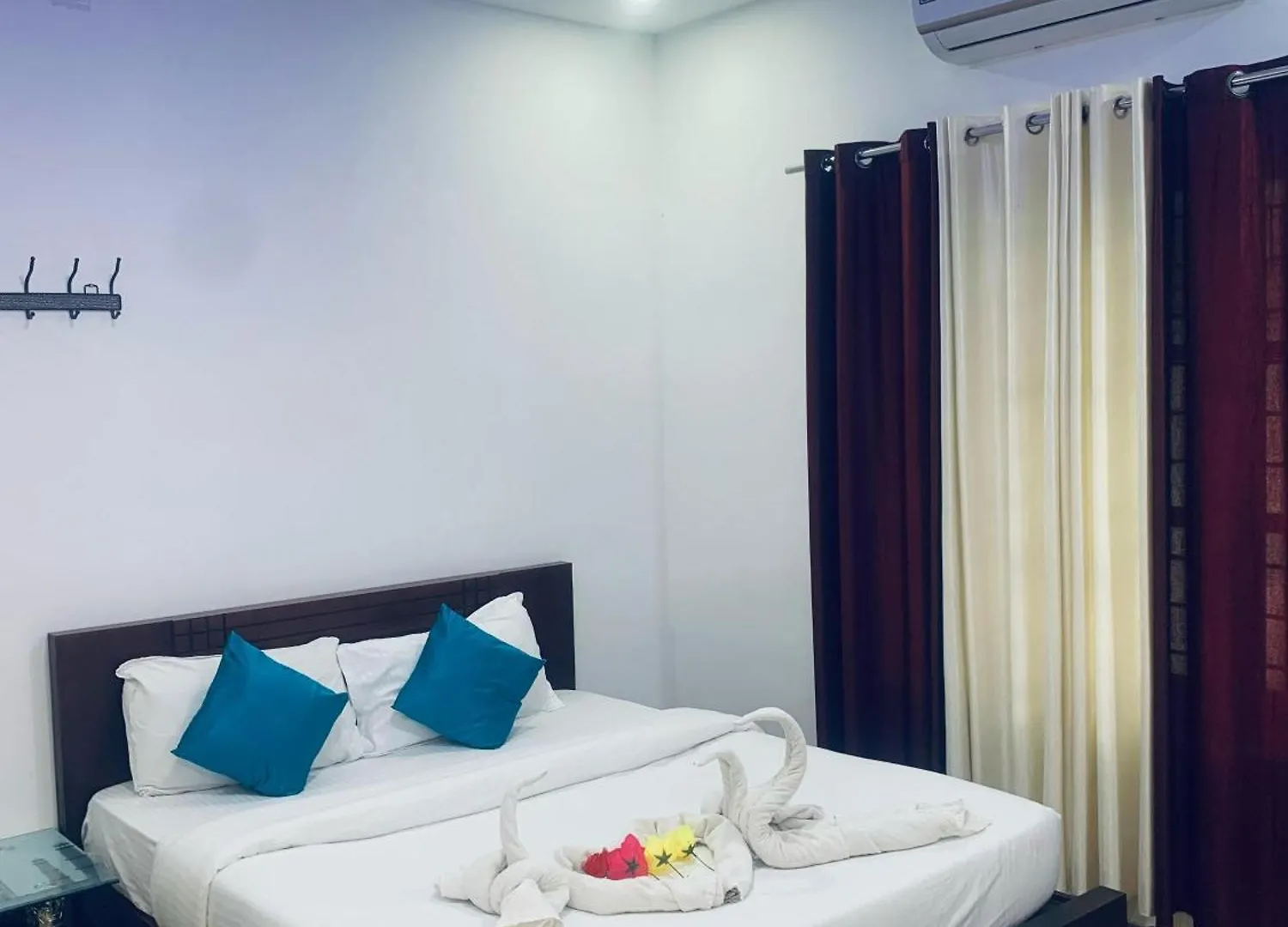 Deluxe Residency Hotel Kalpetta